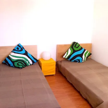 Charming House In With Terrace&parking Nazaré